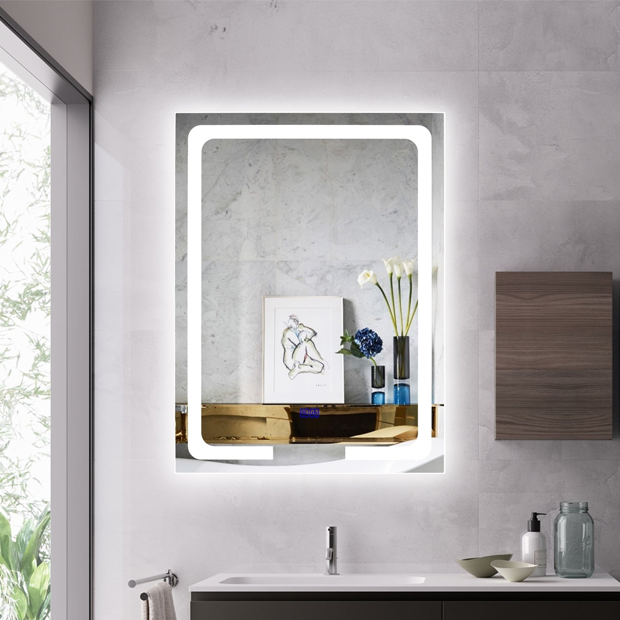 CH9M007BL32-VRT LED Mirror