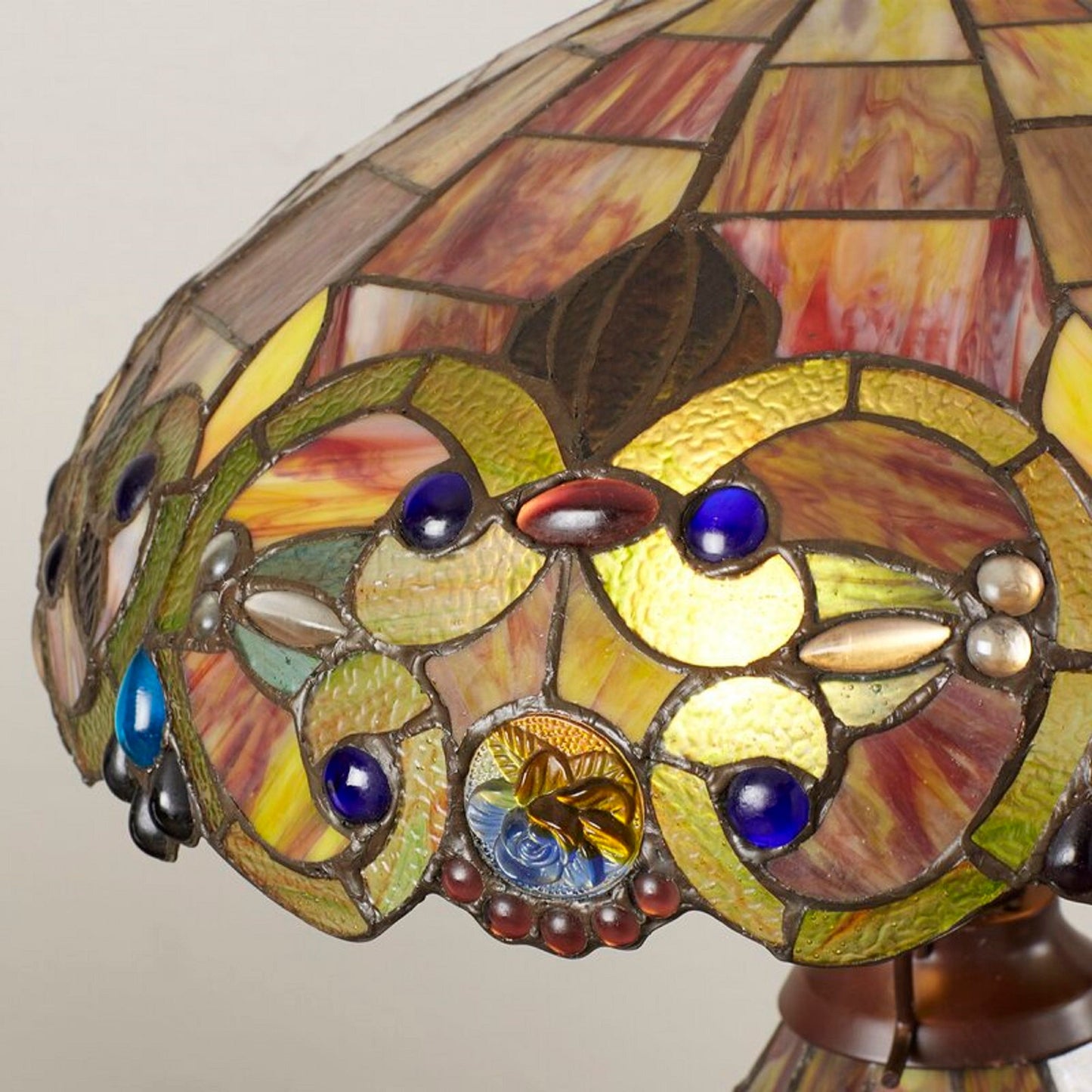 CH18648SV18-DT3 Double Lit Table Lamp